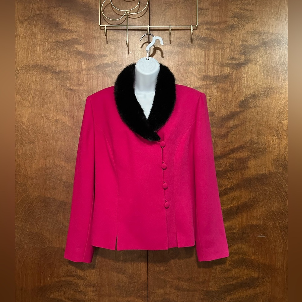 KASPER Faux Fur Collar Suit Blazer Womens 12 Pink & Black Jacket Button Front
